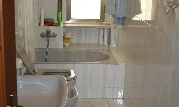 Rexer-Foggia-APPARTAMENTO-arredato-a-FOGGIA-FG-zona-centrale-Bagno