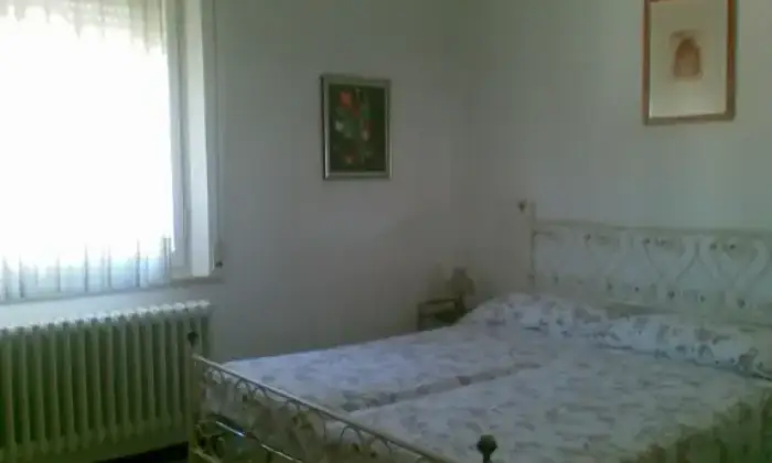 Rexer-Sirolo-Attico-in-vendita-in-via-G-B-Pergolesi-CameraDaLetto