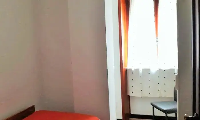 Rexer-Frosinone-AFFITTO-APPARTAMENTO-ARREDATO-in-zona-CENTRALE-CameraDaLetto