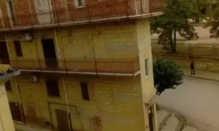 Rexer-Caltanissetta-Casa-su-pi-livelli-Terrazzo