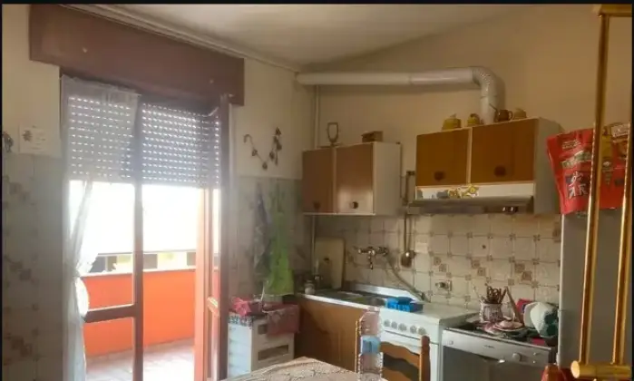 Rexer-Cortemaggiore-Appartamento-con-mansarda-in-vendita-a-Cortemaggiore-Cucina