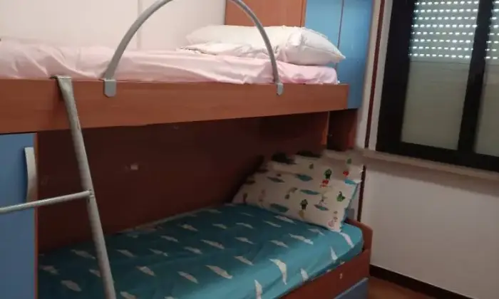 Rexer-Santa-Caterina-dello-Ionio-Trilocale-via-Giovanni-Amendola-Santa-Caterina-dello-Ionio-CameraDaLetto