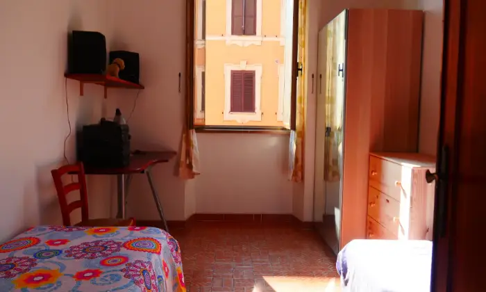 Rexer-Roma-Appartamento-centro-di-roma-in-affitto-CameraDaLetto