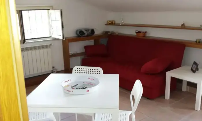 Rexer-Ronciglione-Attico-in-vendita-in-via-AFrey-a-Ronciglione-VT-Salone