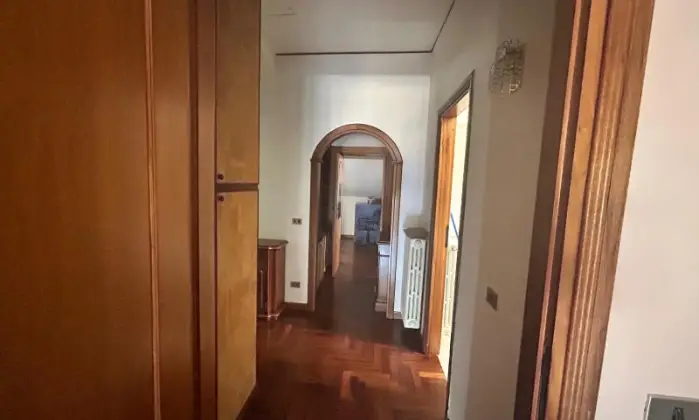 Rexer-Tagliacozzo-Mansarda-ampia-in-villa-in-vendita-a-TAGLIACOZZO-AQ-ALTRO