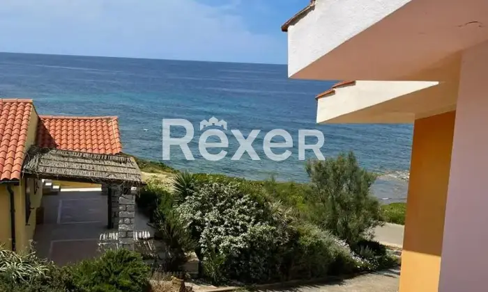 Rexer-Arbus-Villa-a-schiera-fronte-mare-in-vendita-ad-Arbus-Altro