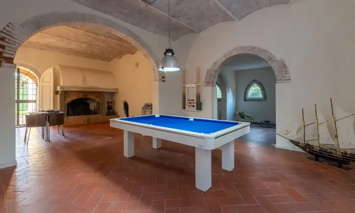 Rexer-San-Miniato-Casale-In-toscana-con-piscina-e-campo-da-tennis-Altro