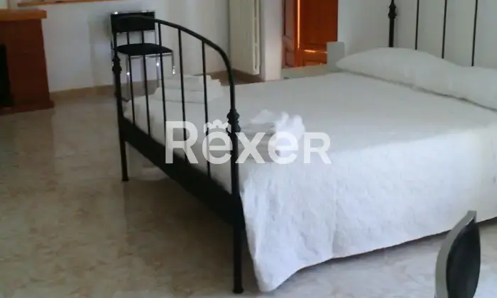 Rexer-Trecchina-Comodo-Appartamento-splendida-piazza-Trecchina-km-Maratea-Altro