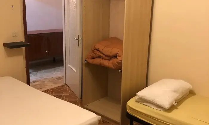 Rexer-Limone-Piemonte-Vendesi-appartamento-in-corso-Nizza-a-Limone-Piemonte-CAMERA-DA-LETTO