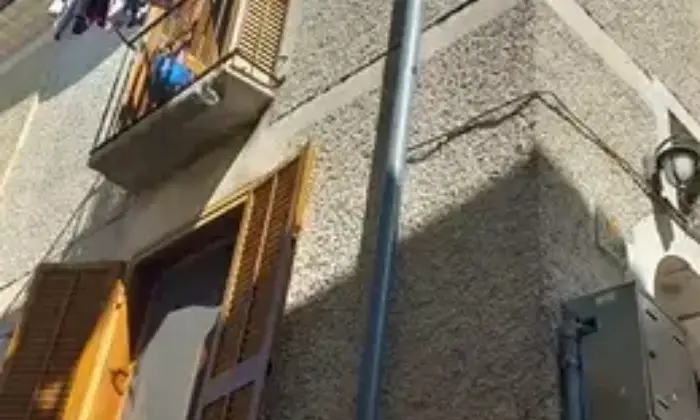 Rexer-Bagnoli-Irpino-Vendesi-casa-indipendente-a-Bagnoli-Irpino-AV-Facciata