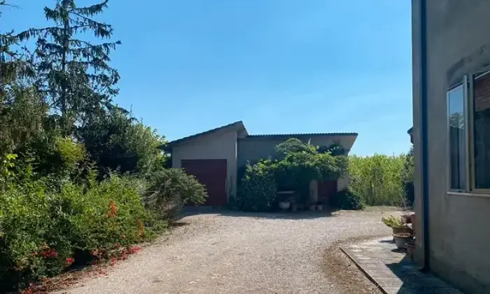 Rexer-Ariano-nel-Polesine-Casa-singola-su-due-piani-a-ARIANO-NEL-POLESINE-RO-Terrazzo