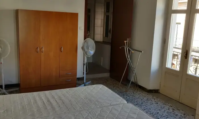 Rexer-Laureana-di-Borrello-Casa-in-vendita-in-via-Giuseppe-Garibaldi-Laureana-di-Borrello-CAMERA-DA-LETTO