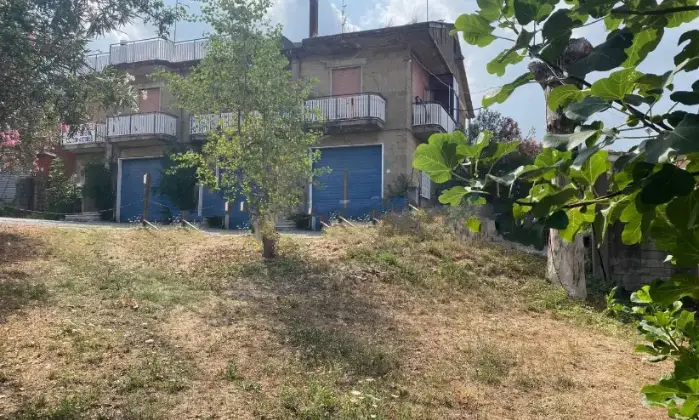 Rexer-montoro-Terratetto-indipendente-da-ristrutturare-Giardino