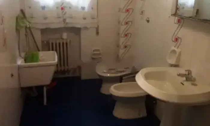 Rexer-Picerno-Quadrilocale-in-vendita-in-via-I-Maggio-Bagno