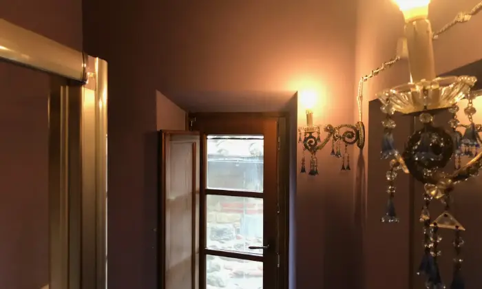 Rexer-Bucine-Casa-in-vendita-nel-romantico-borgo-di-Pietraviva-Bagno