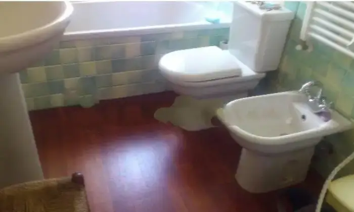 Rexer-Follo-Vendesi-appartamento-in-via-Cadro-Tivegna-Follo-Bagno