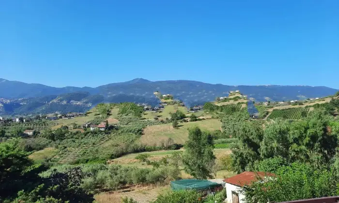 Rexer-Cosentini-Vendesi-casa-con-terreno-in-via-Carretiello-Roccadaspide-Terrazzo