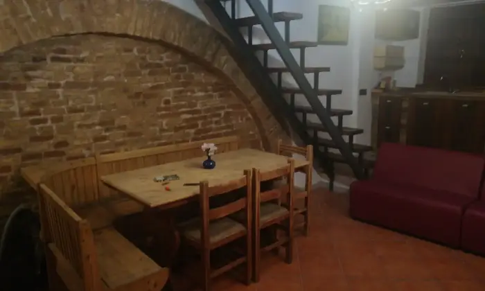 Rexer-Fermo-Casa-con-ingresso-indipendente-in-Via-delle-Scalette-Fermo-Salone