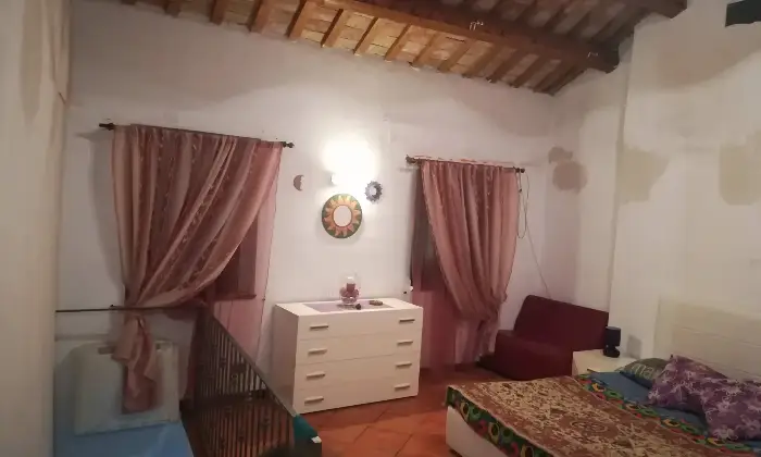 Rexer-Fermo-Casa-con-ingresso-indipendente-in-Via-delle-Scalette-Fermo-CameraDaLetto
