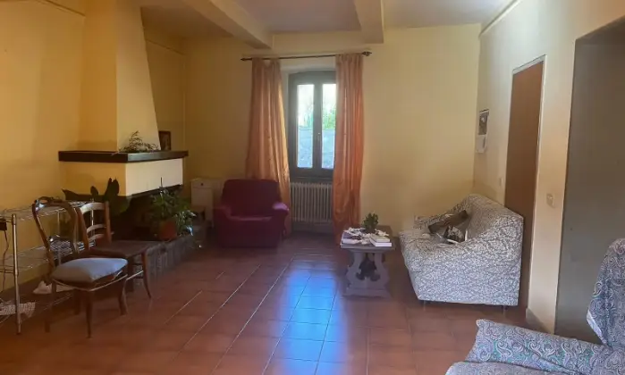 Rexer-Piazza-al-Serchio-Appartamento-su-tre-livelli-Altro