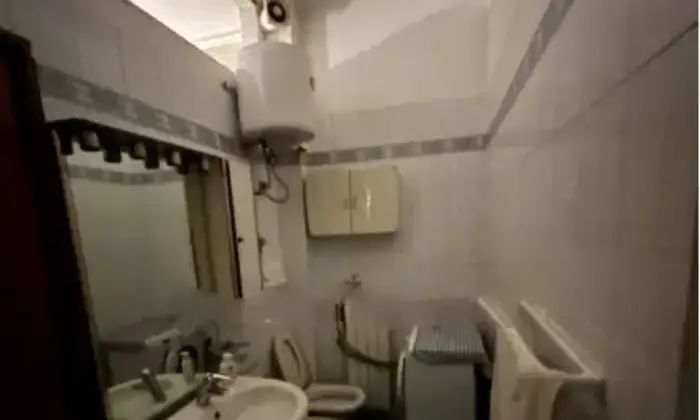 Rexer-Niscemi-Intero-stabile-in-vendita-nel-centro-storico-di-Niscemi-CL-Bagno