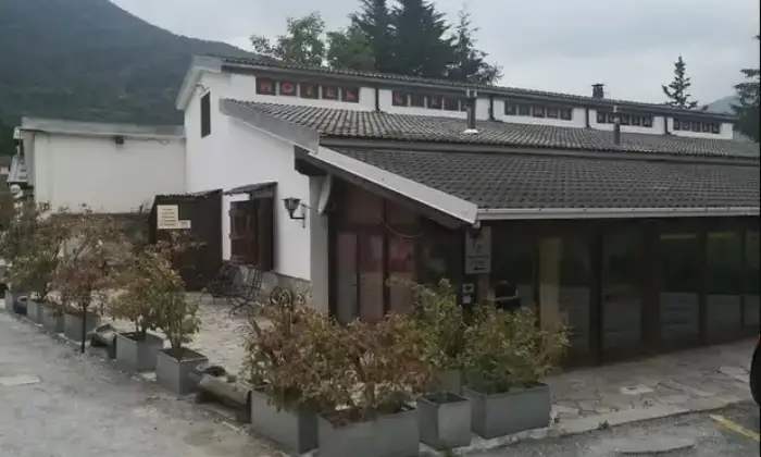 Rexer-Entracque-Complesso-immobiliare-in-vendita-a-ENTRACQUE-CN-Terrazzo