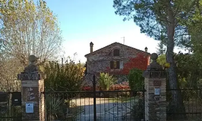 Rexer-Mondavio-Villa-Lieta-Sosta-Giardino