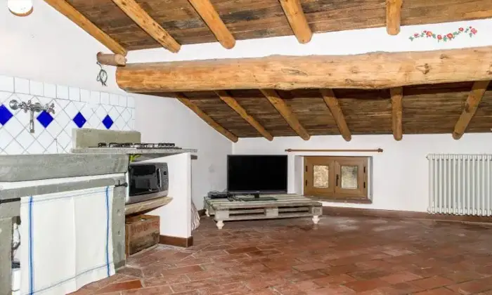 Rexer-PESCIA-ANTICO-MULINO-RISTRUTTURATO-con-ruscello-attiguo-Vellano-PT-Altro