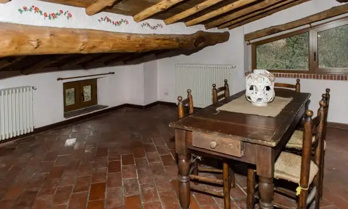 Rexer-PESCIA-ANTICO-MULINO-RISTRUTTURATO-con-ruscello-attiguo-Vellano-PT-Altro