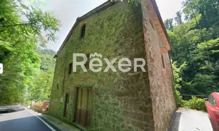 Rexer-PESCIA-ANTICO-MULINO-RISTRUTTURATO-con-ruscello-attiguo-Vellano-PT-Altro