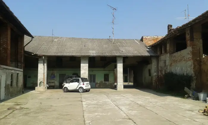 Rexer-Palazzo-Pignano-PALAZZO-PIGNANO-CASCINALE-Garage