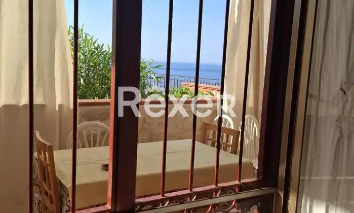 Rexer-Letojanni-Bilocale-fronte-e-vista-mare-a-Letojanni-Altro