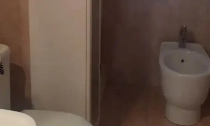 Rexer-Trecastagni-Villetta-a-schiera-in-affitto-in-via-Papa-Giovanni-XXIII-BAGNO