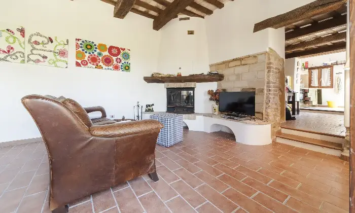 Rexer-cingoli-Casa-di-campagna-vicino-Cingoli-Salone