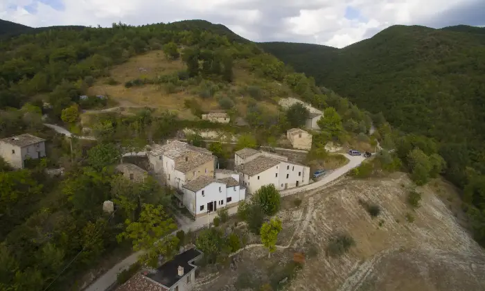 Rexer-cingoli-Casa-di-campagna-vicino-Cingoli-Altro