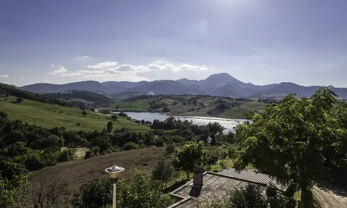 Rexer-cingoli-Casa-di-campagna-vicino-Cingoli-Altro