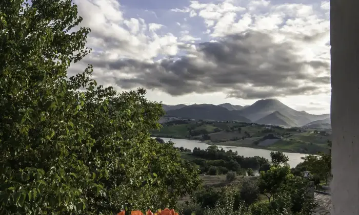 Rexer-cingoli-Casa-di-campagna-vicino-Cingoli-Altro