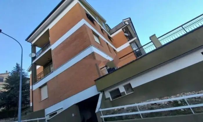 Rexer-Tolentino-Appartamento-in-vendita-a-Tolentino-MC-Terrazzo