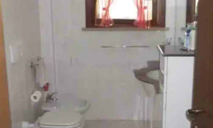 Rexer-Pieve-a-Nievole-Appartamento-in-vendita-in-via-della-LibertaPieve-a-Nievole-Bagno