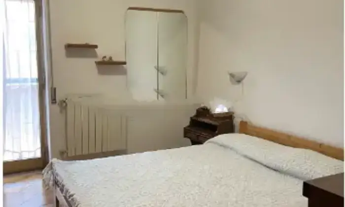 Rexer-SantAngelo-di-Brolo-Vendesi-casa-indipendente-in-via-NovembreSantAngelo-di-Brolo-CameraDaLetto