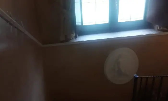 Rexer-Polla-Vendesi-Casa-a-Polla-Altro