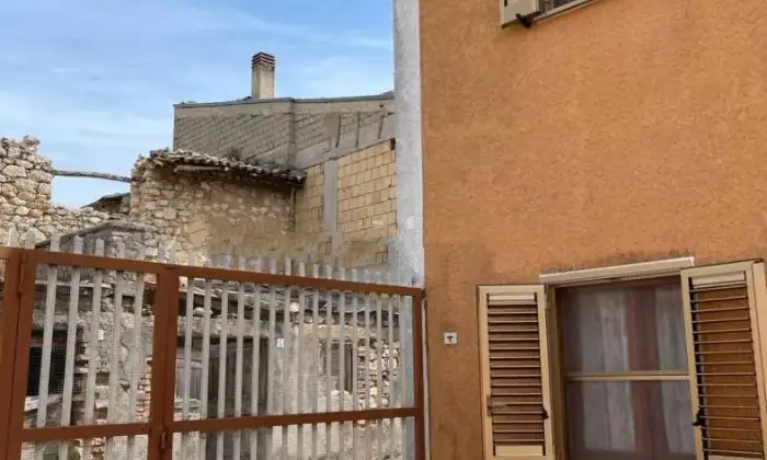 Rexer-Collarmele-Terratetto-unifamiliare-in-vendita-in-via-Fonte-Nuova-Collarmele-Garage