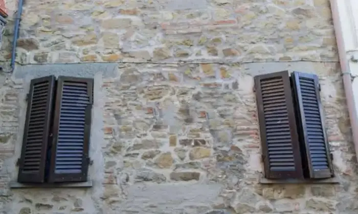 Rexer-Cortona-Terratetto-unifamiliare-con-due-ingressi-indipendenti-nella-frazione-di-Camucia-a-Cortona-Terrazzo