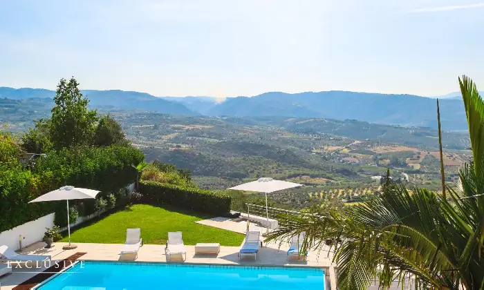 Rexer-Furnari-Villa-con-piscina-Terrazzo