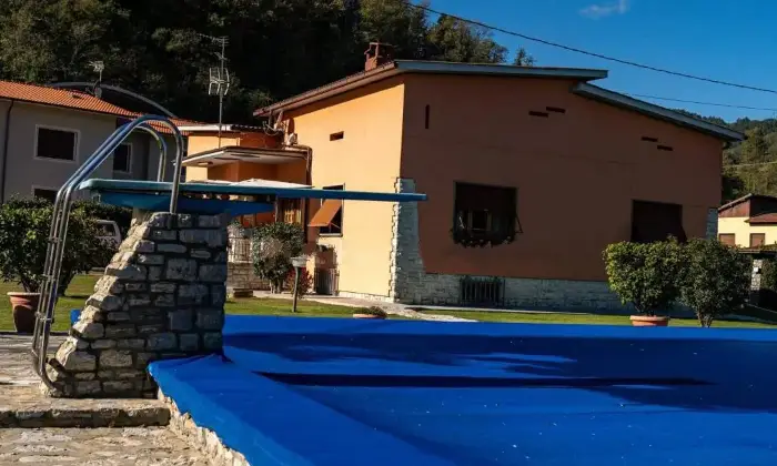 Rexer-Gallicano-Villa-unifamiliare-via-San-Leonardo-da-Porto-Maurizio-Centro-Gallicano-Terrazzo
