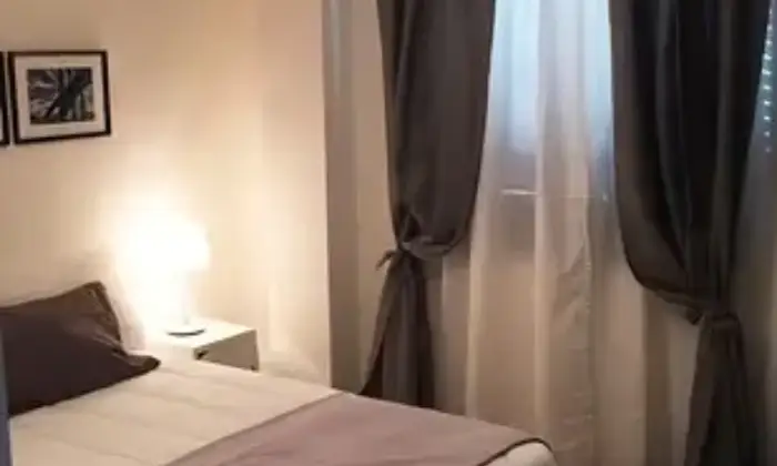 Rexer-Villalba-Appartamento-in-Via-Bari-Guidonia-Montecelio-CameraDaLetto
