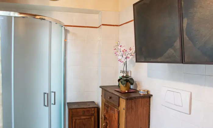 Rexer-Asti-Vendesi-Appartamento-via-Giuseppe-Maria-Bonzanigo-Bagno