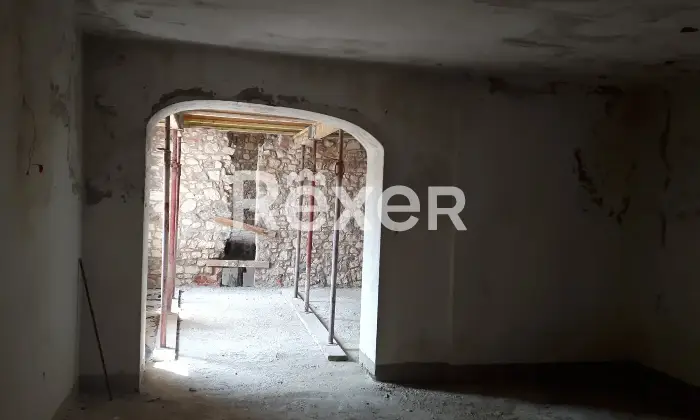 Rexer-Soave-Casa-da-ristrutturare-a-SOAVE-VR-Altro