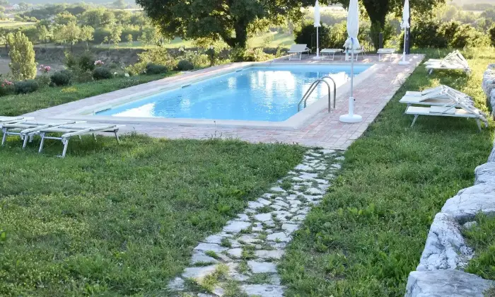 Rexer-Cagli-Incantevole-villa-con-piscina-nelle-Marche-Giardino