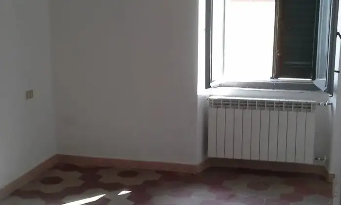 Rexer-Sassoferrato-Vendo-appartamento-via-Bizzarri-CameraDaLetto